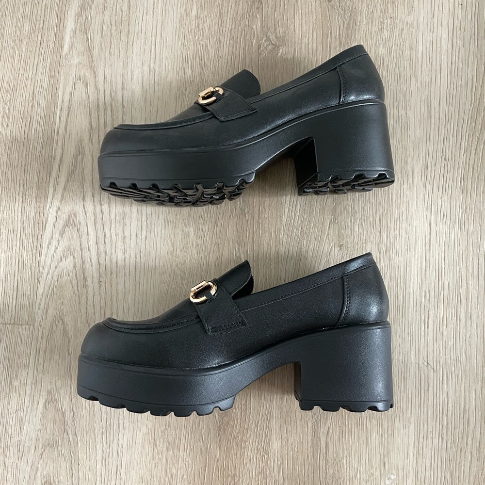 🆕 NWOT black platform loafers - Picture 4 of 5